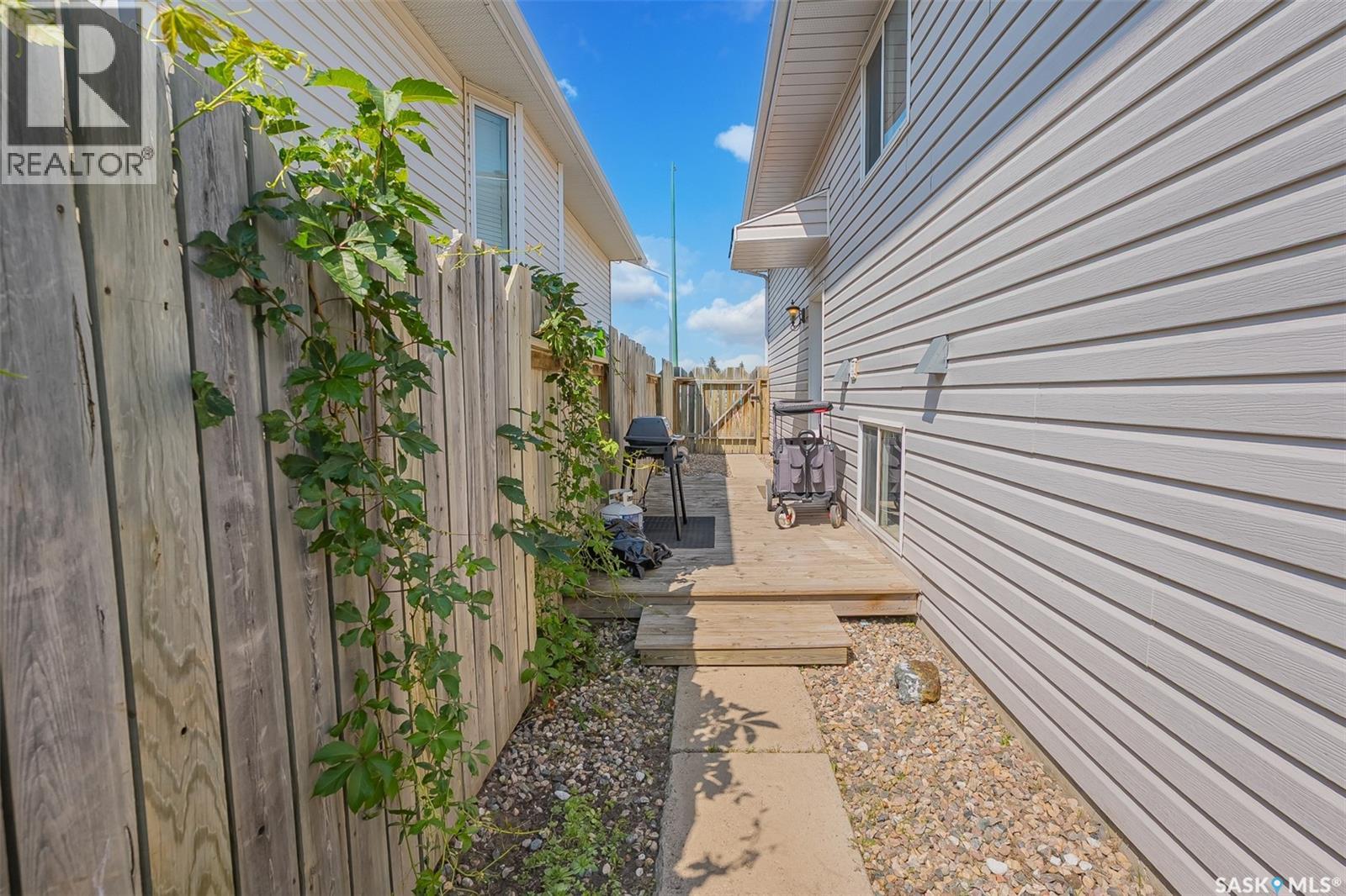 615 Peters STREET - 35