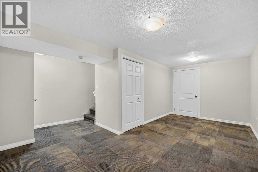 3046 32A Avenue SE - 30