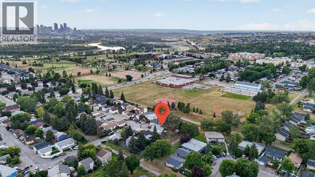 3046 32A Avenue SE, Dover, Calgary photo 2