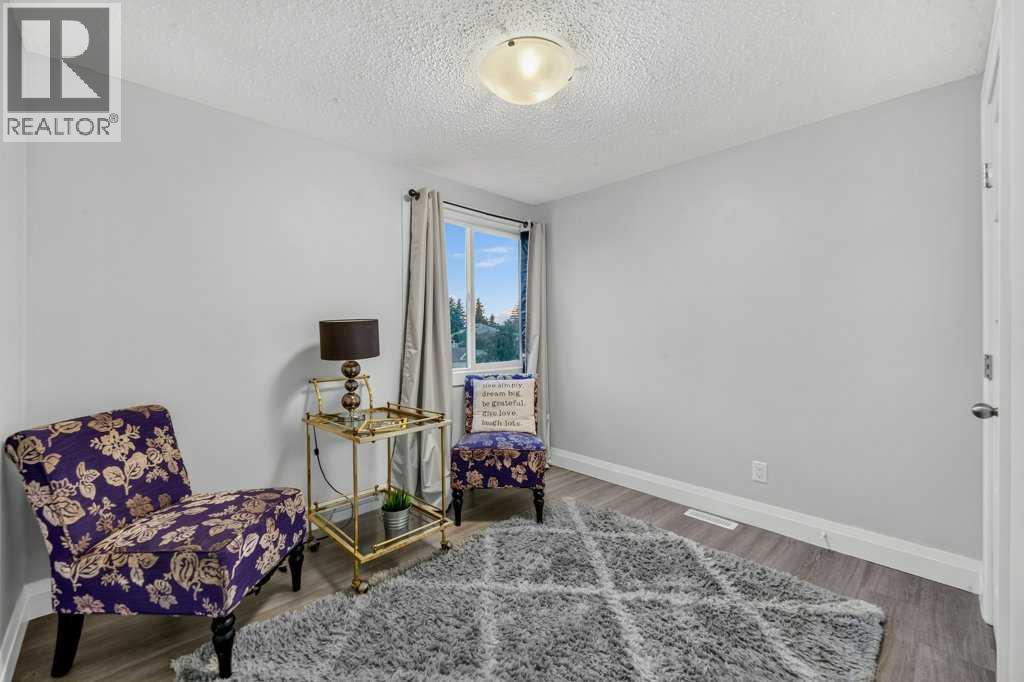 3046 32A Avenue SE - Image 24