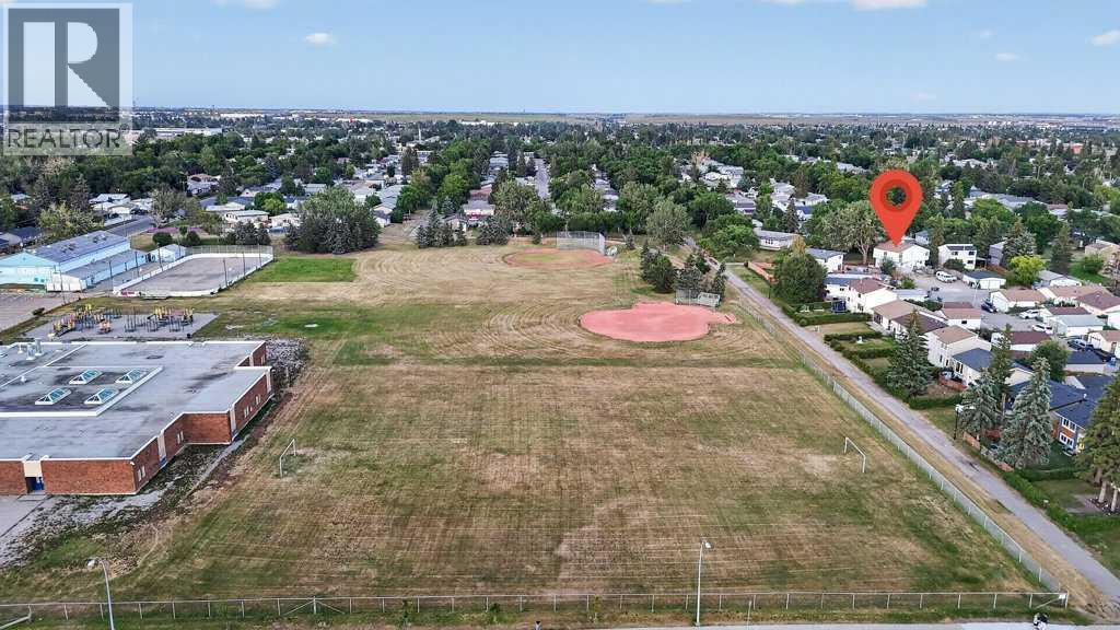 3046 32A Avenue SE - 44