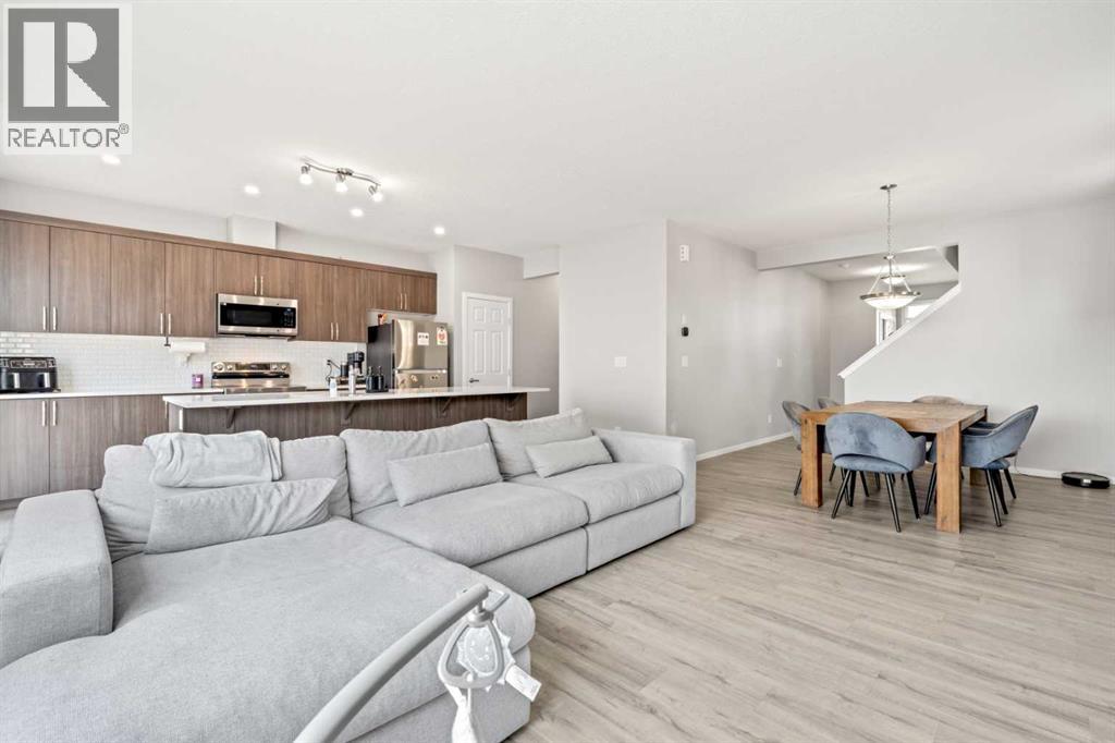 260 Carringham Way Northwest - Photo 8