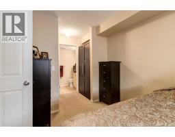 Den - 2128, 8 Bridlecrest Drive Sw, Calgary, AB T2Y0H7 Photo 8