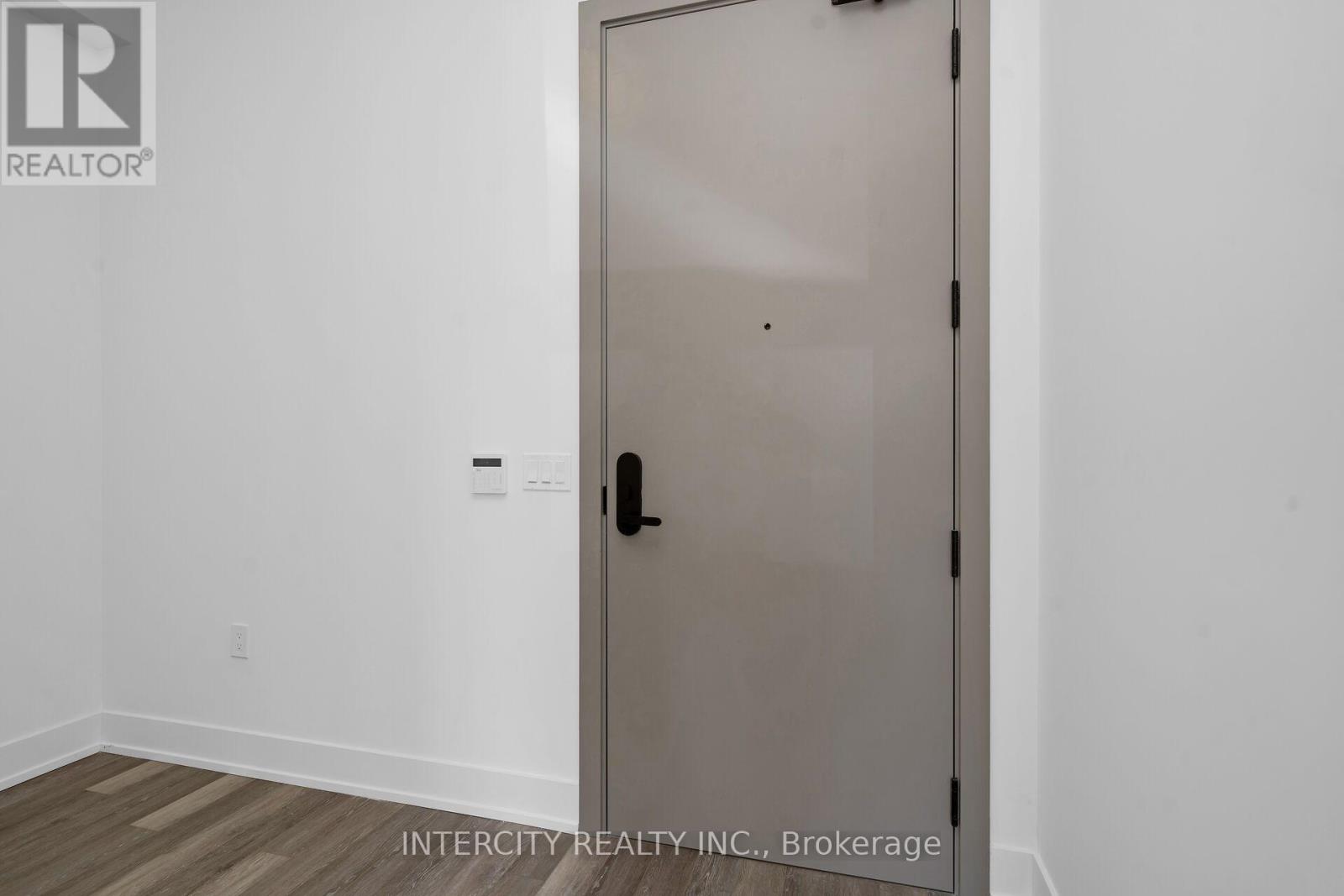 #105 2075 KING ROAD - Image 8