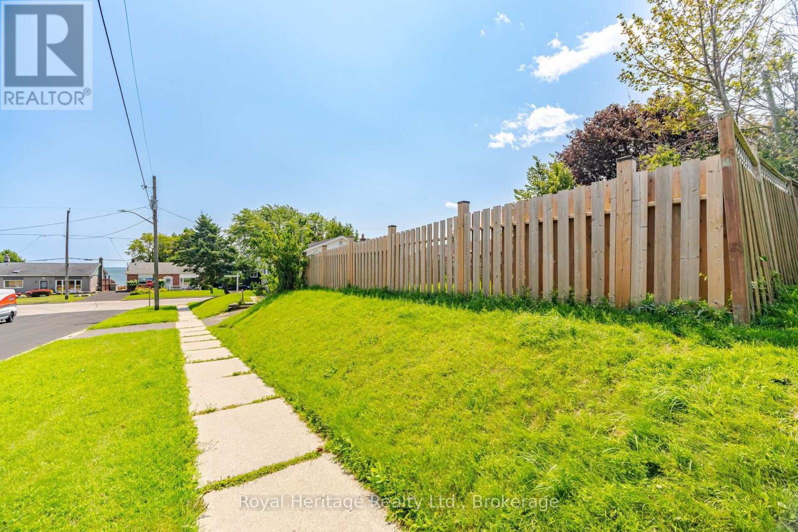 1546 LAKEMOUNT STREET - 22