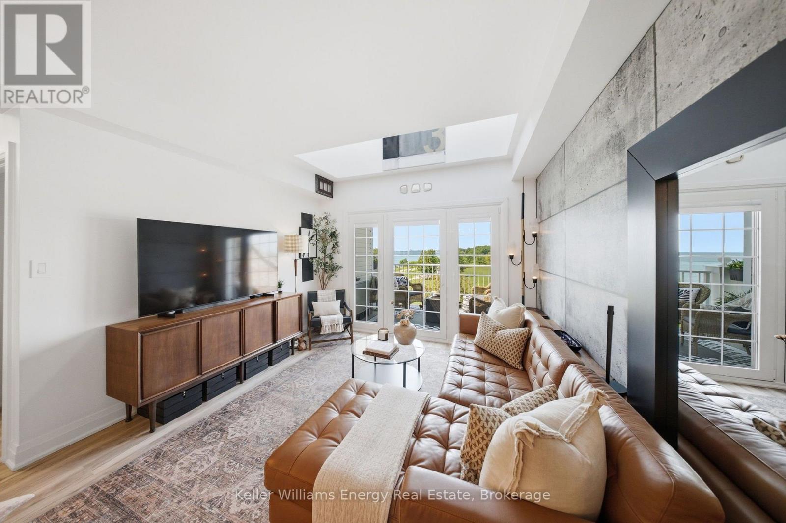 #308 395 LAKEBREEZE DRIVE - Image 8