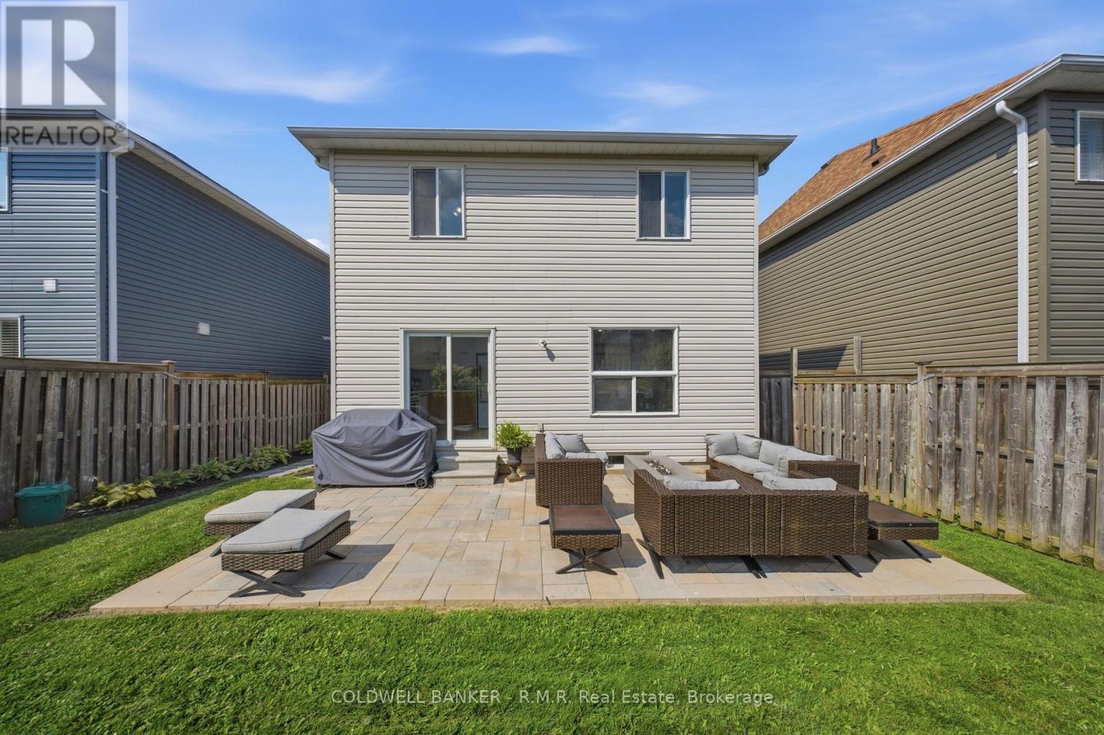 15 SCHOONER LANE - 27