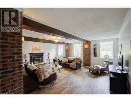Kitchen - 89482 Belmore Line, Howick, ON N0G2X0 Photo 13