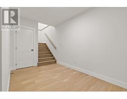 190 Castle Bridge Drive thumbnail 32