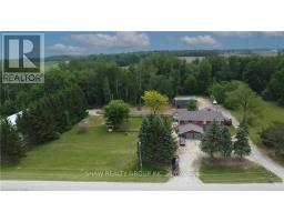 Recreational, Games room - 89482 Belmore Line, Howick, ON N0G2X0 Photo 11