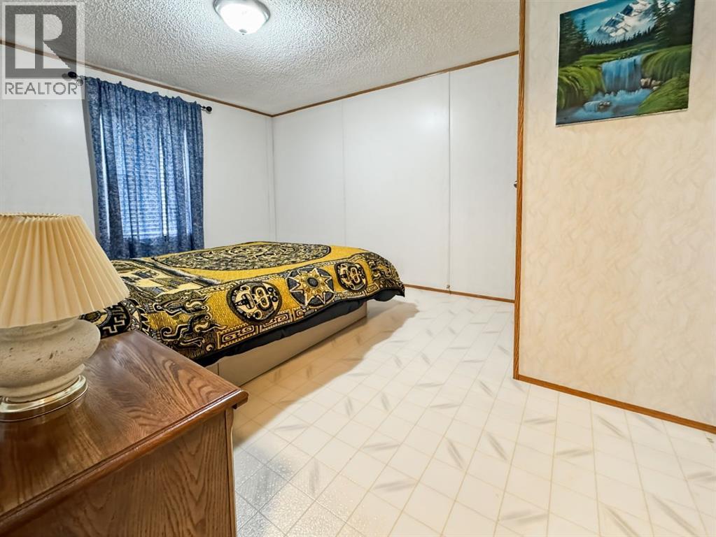 4524 47 Avenue - Photo 20