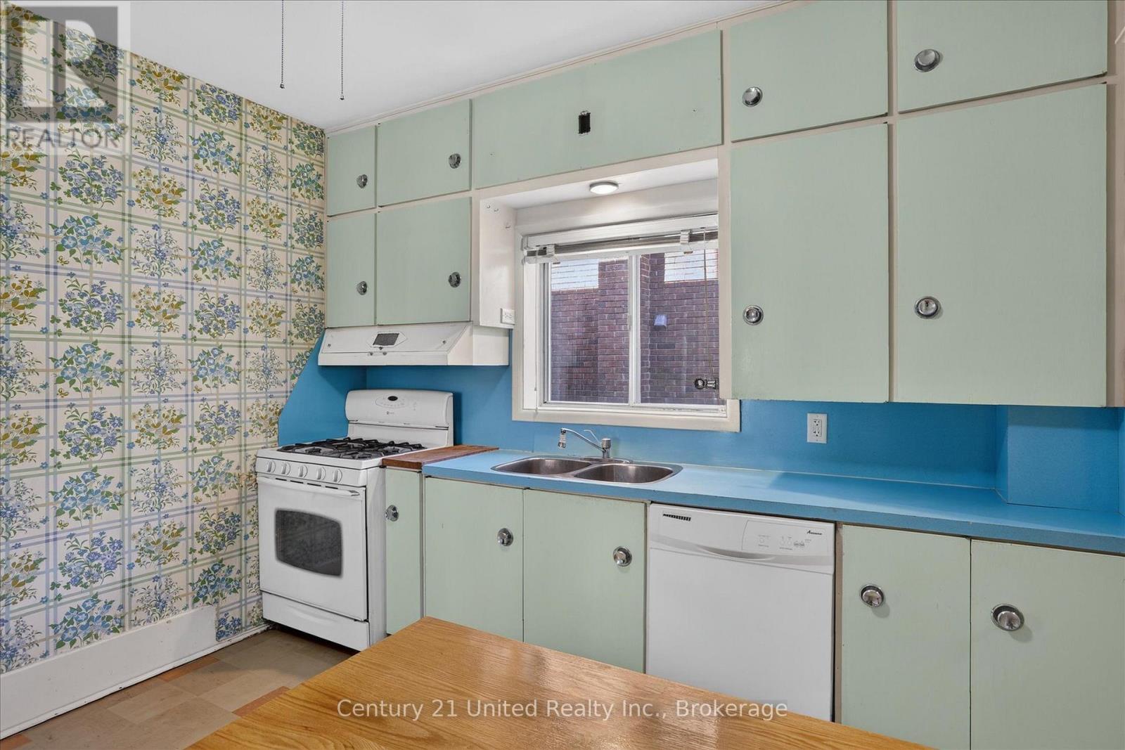 498 WELLER STREET - Image 14