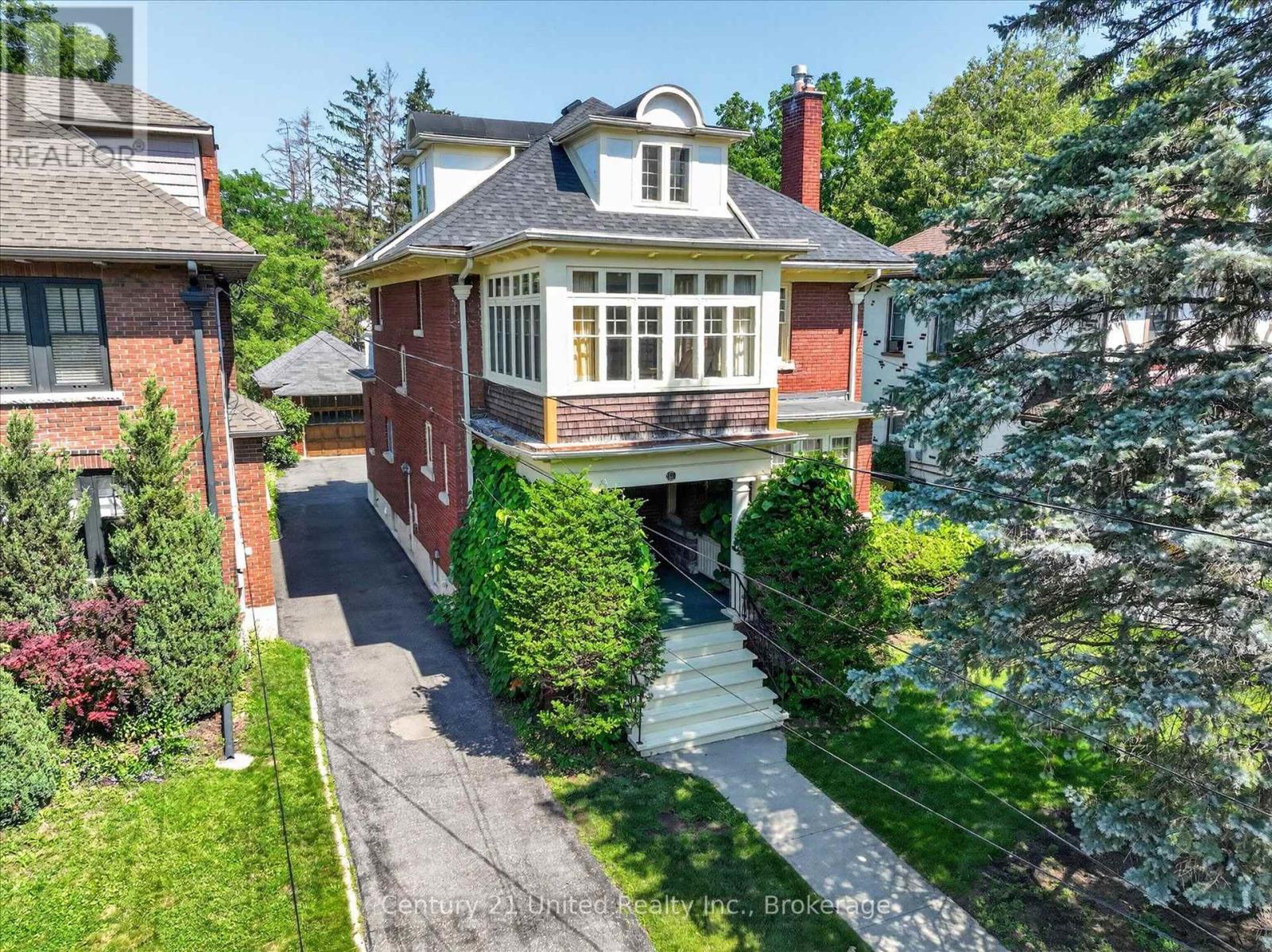 498 WELLER STREET - 2