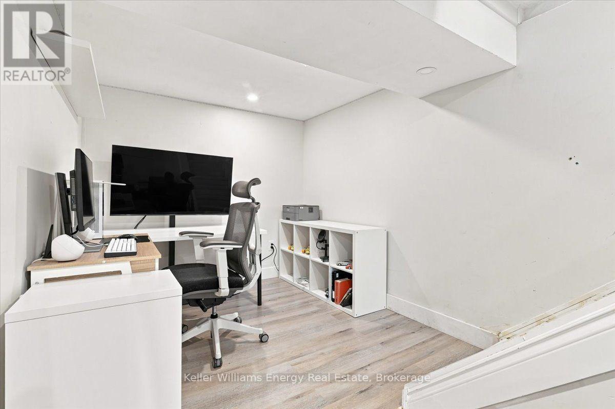 778 HEWITT DRIVE - Image 30