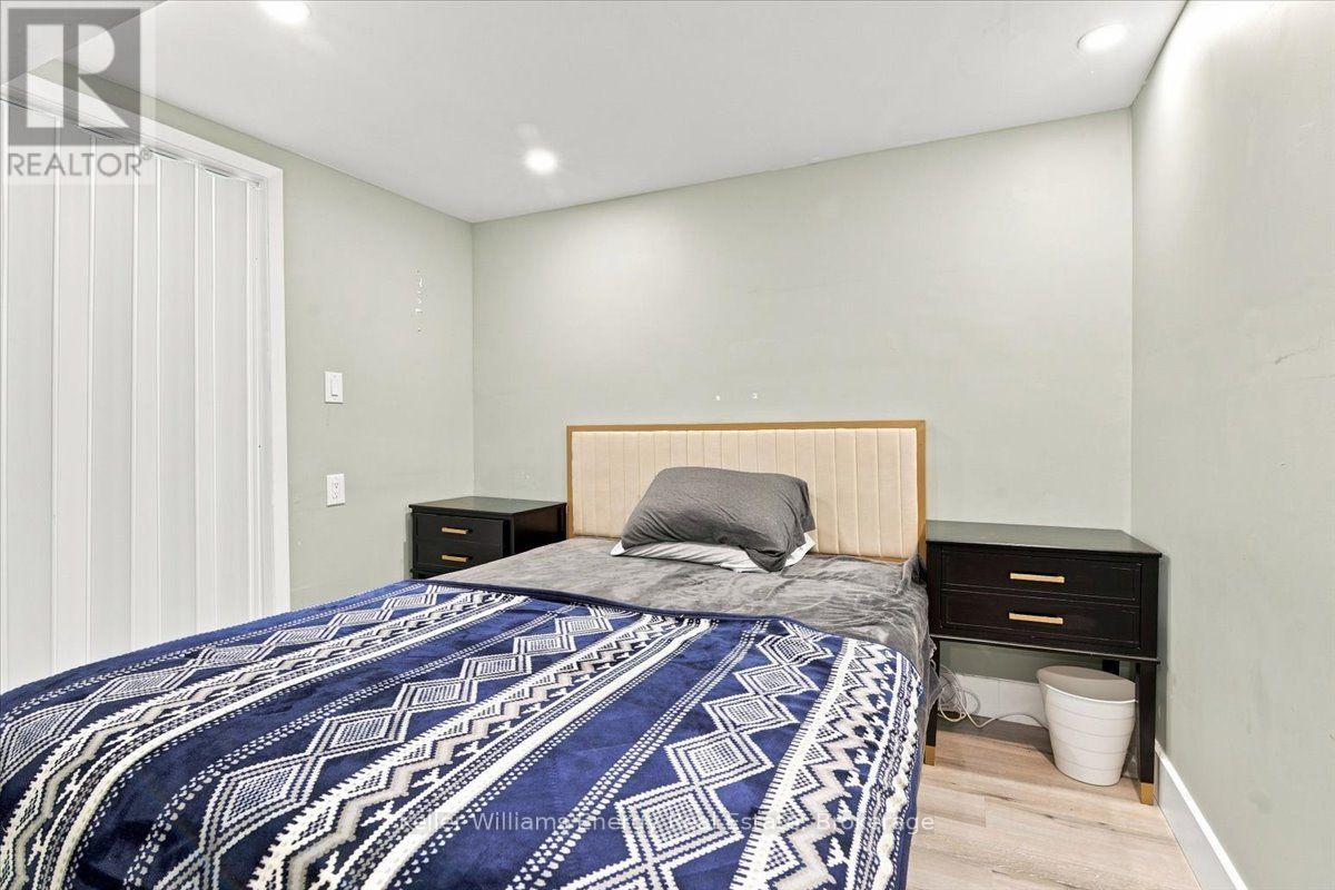 778 HEWITT DRIVE - 34