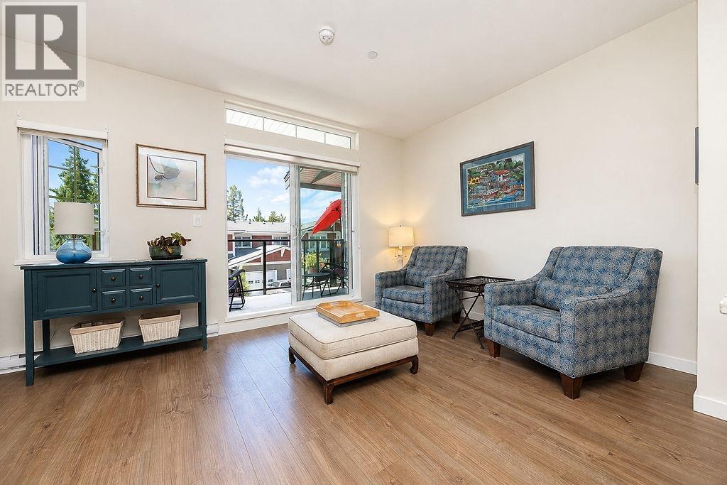 5902 BEACHGATE LANE, Sechelt