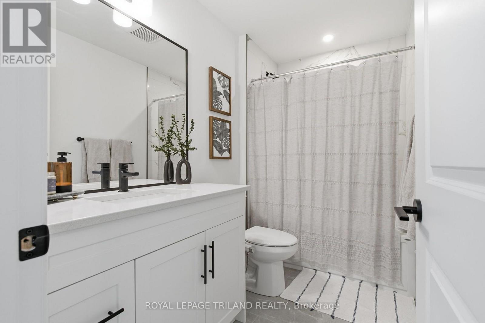 #11 101 SWALES AVENUE - Image 28