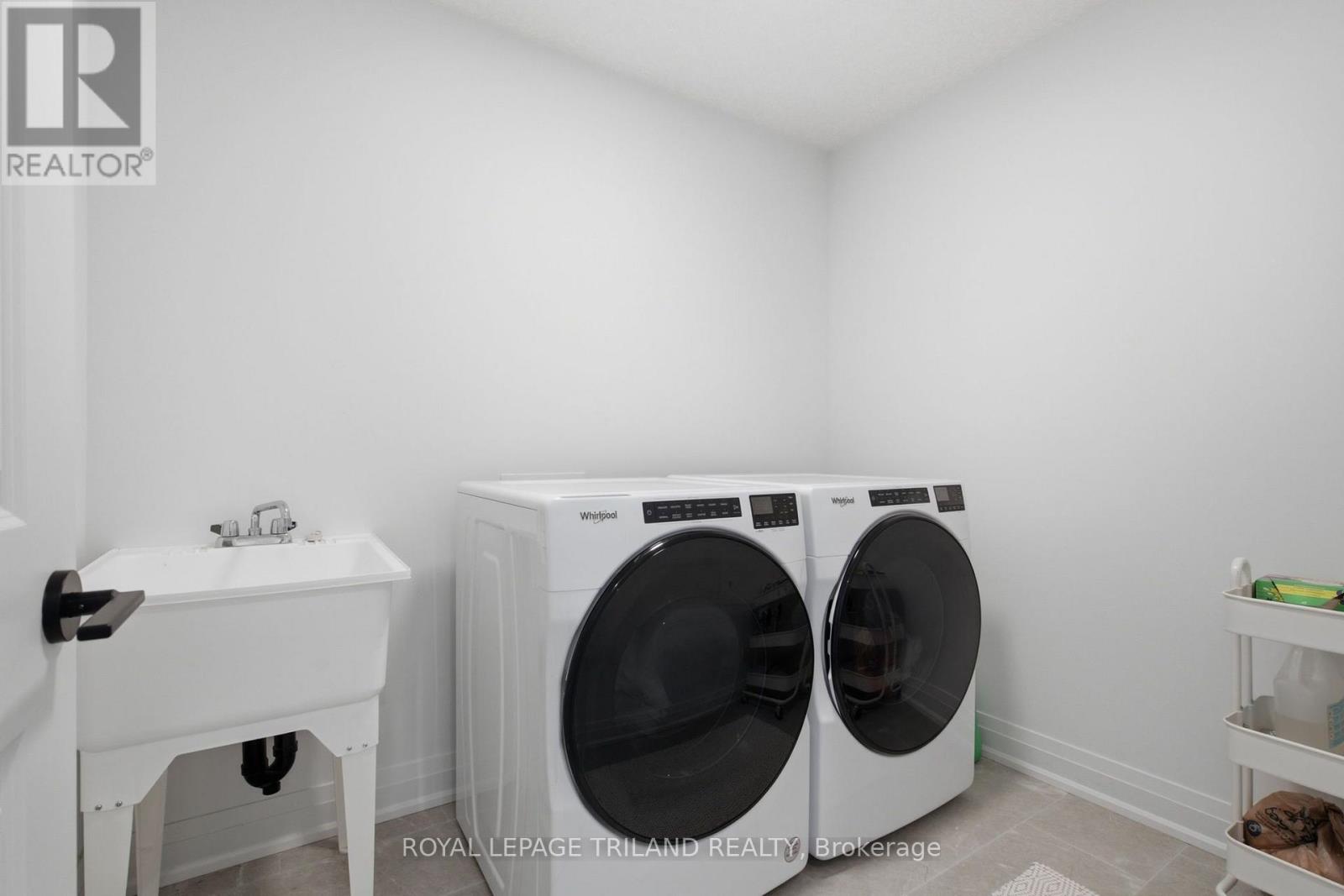 #11 101 SWALES AVENUE - Image 29