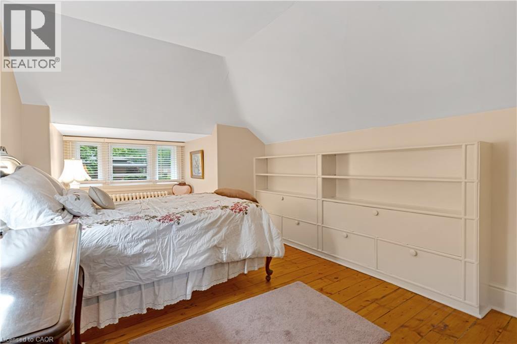 136 BLAIR Road - Image 33