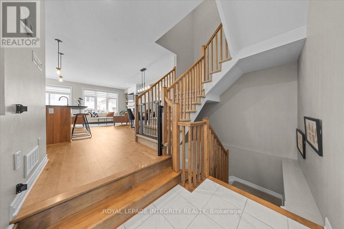 3 Bed, 3 Bath House for Sale in Ottawa – 715 CAP DIAMANT WAY, Ottawa – MLS# X13666312 - Image 17