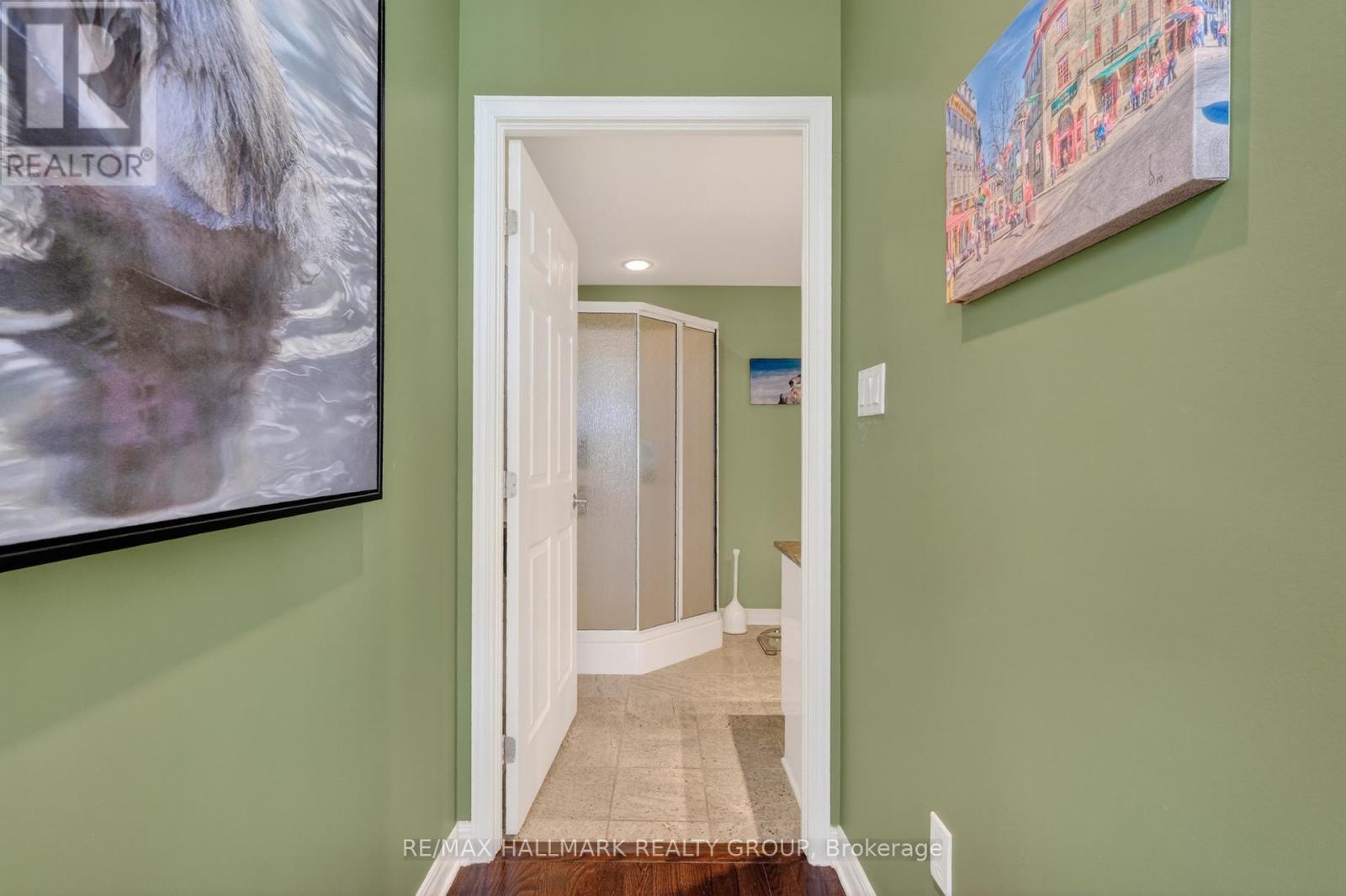 2 Bed, 3 Bath House for Rent in Ottawa – PH01 – 134 YORK STREET, Ottawa – MLS# X13666350 - Image 27