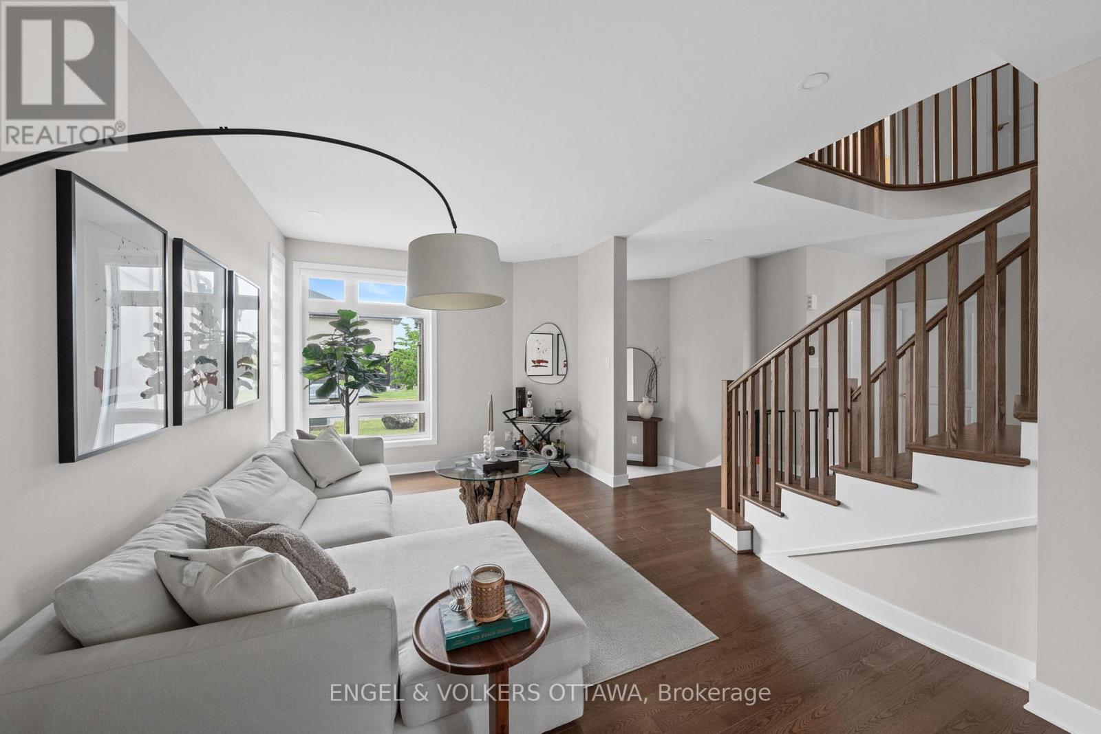 4 Bed, 4 Bath House for Sale in Ottawa – 351 SHUTTLEWORTH DRIVE, Ottawa – MLS# X13666404 - Image 7