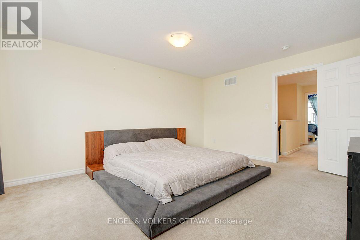 561 PETRICHOR CRESCENT - 12