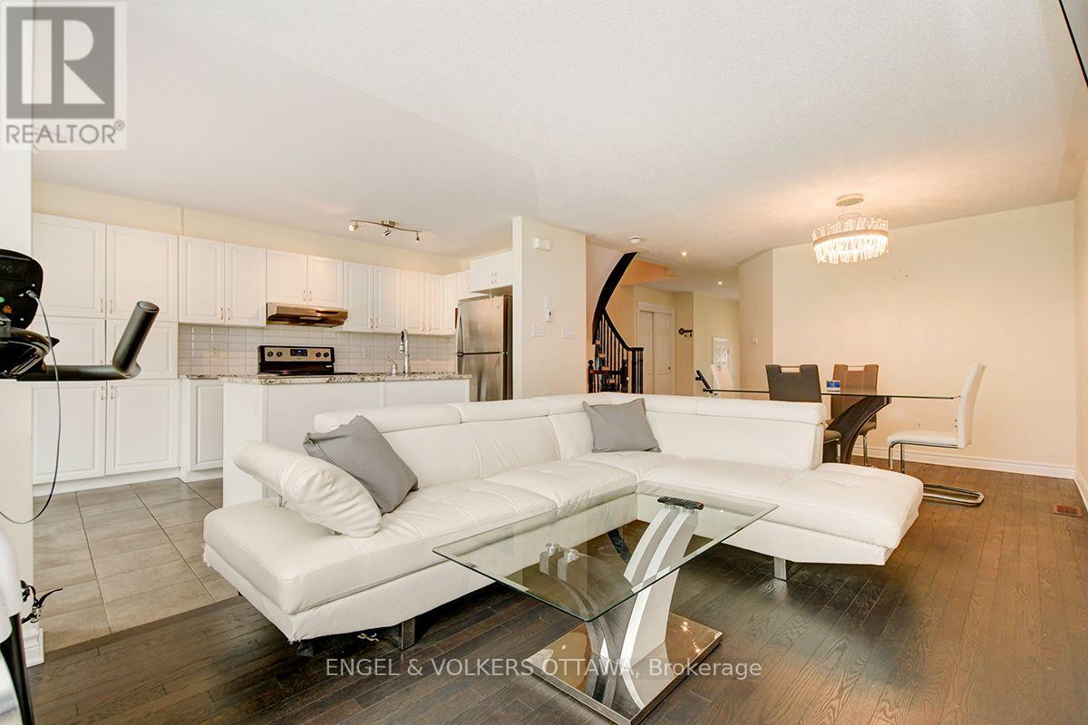 561 PETRICHOR CRESCENT - 4