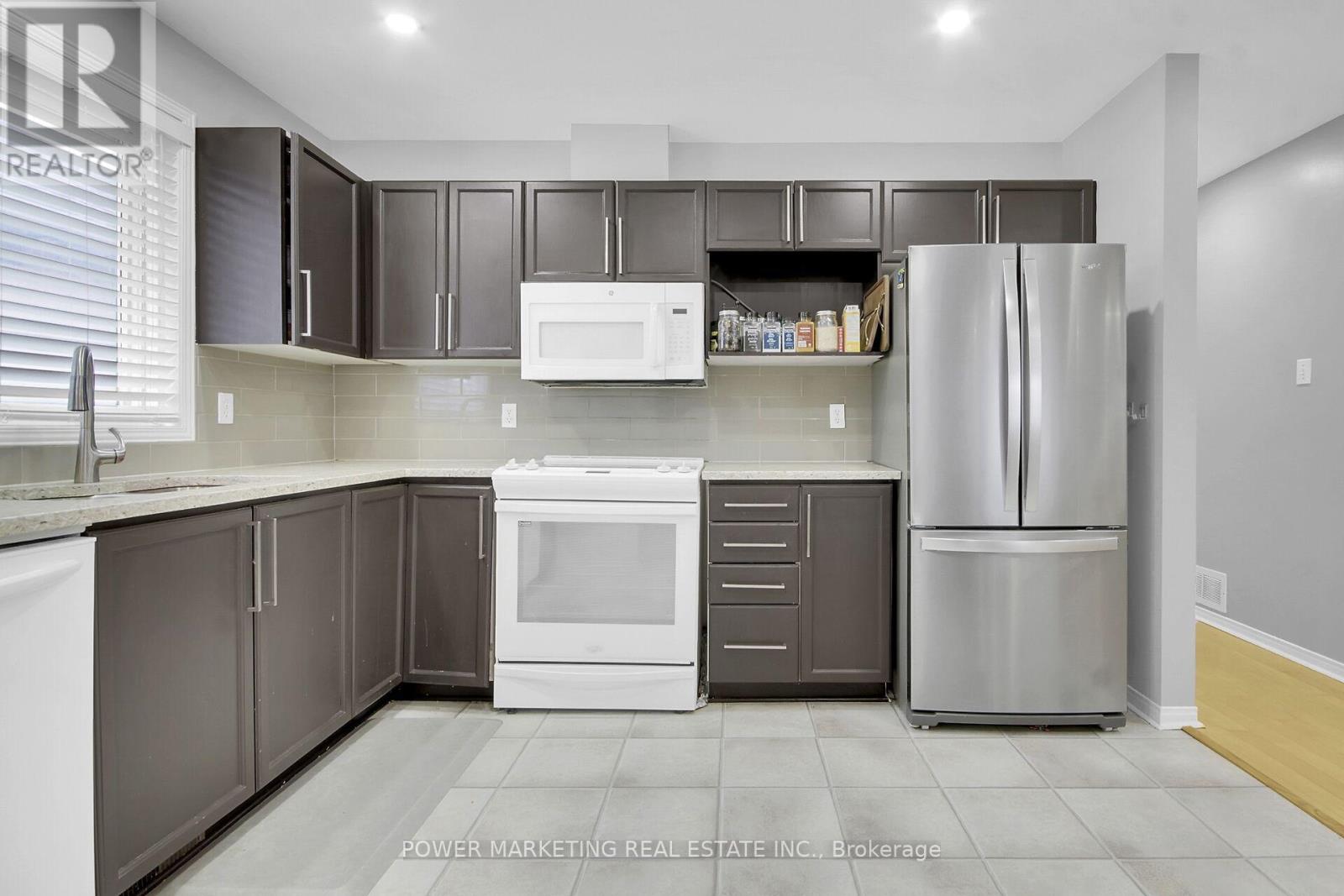 4 Bed, 2 Bath House for Sale in Ottawa – 181 MOUNTSHANNON DRIVE, Ottawa – MLS# X13666418 - Image 12