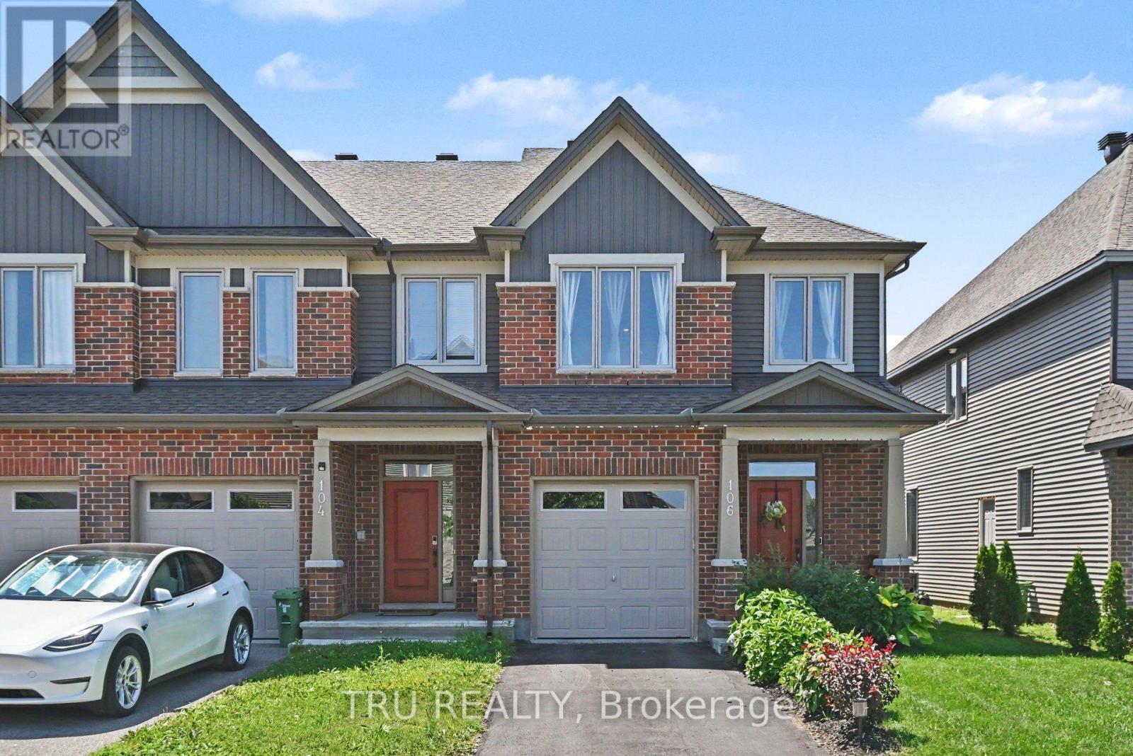 106 LAVATERA STREET - 2