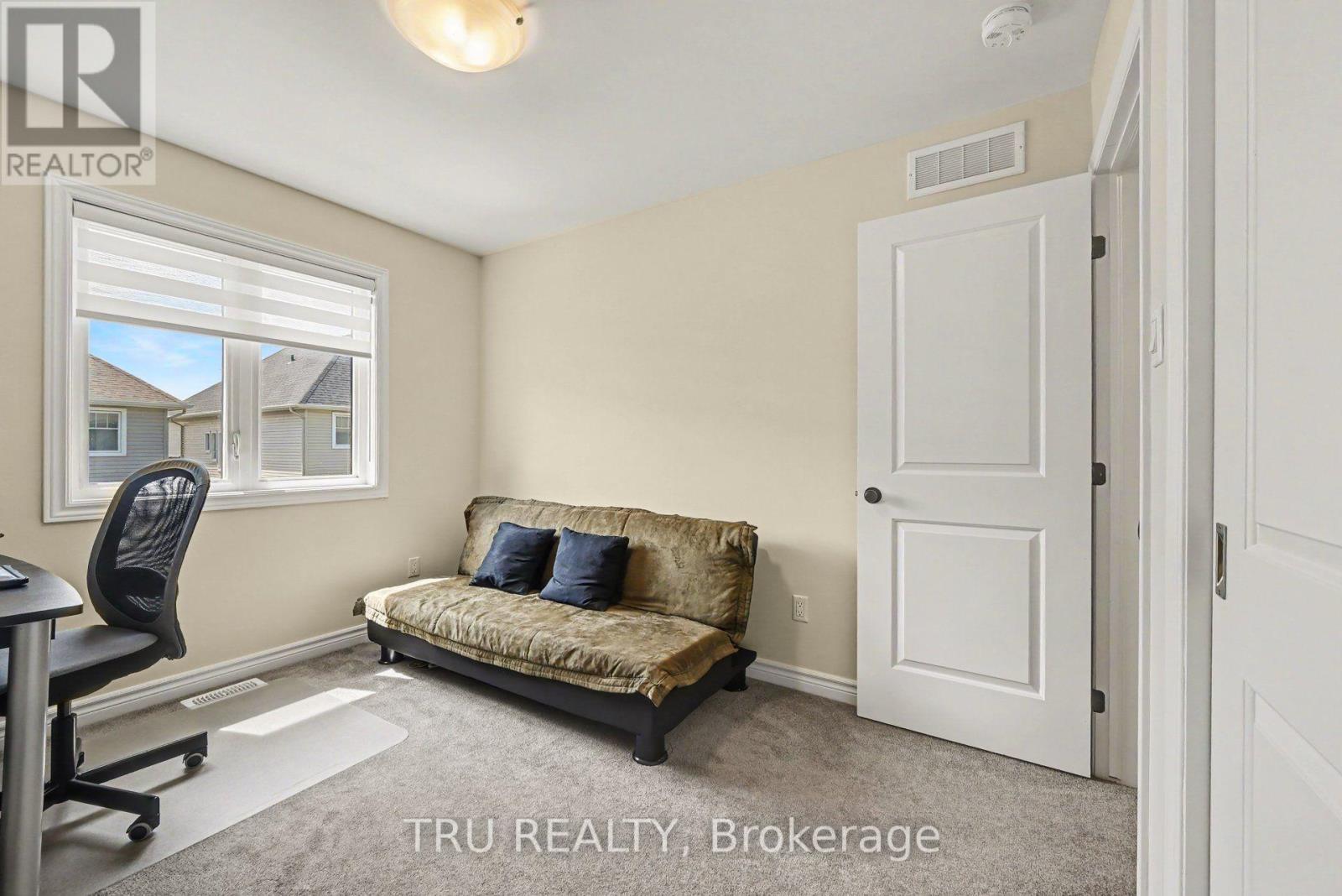 106 LAVATERA STREET - 26