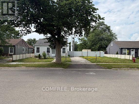 142 MCARTHUR AVENUE - 1
