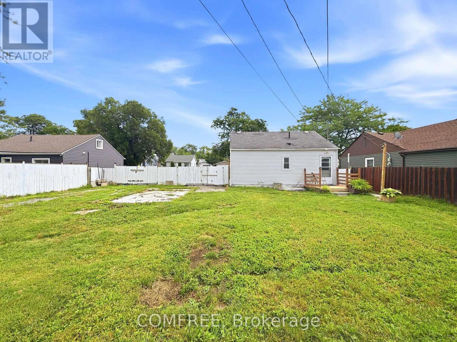 142 MCARTHUR AVENUE - Image 4