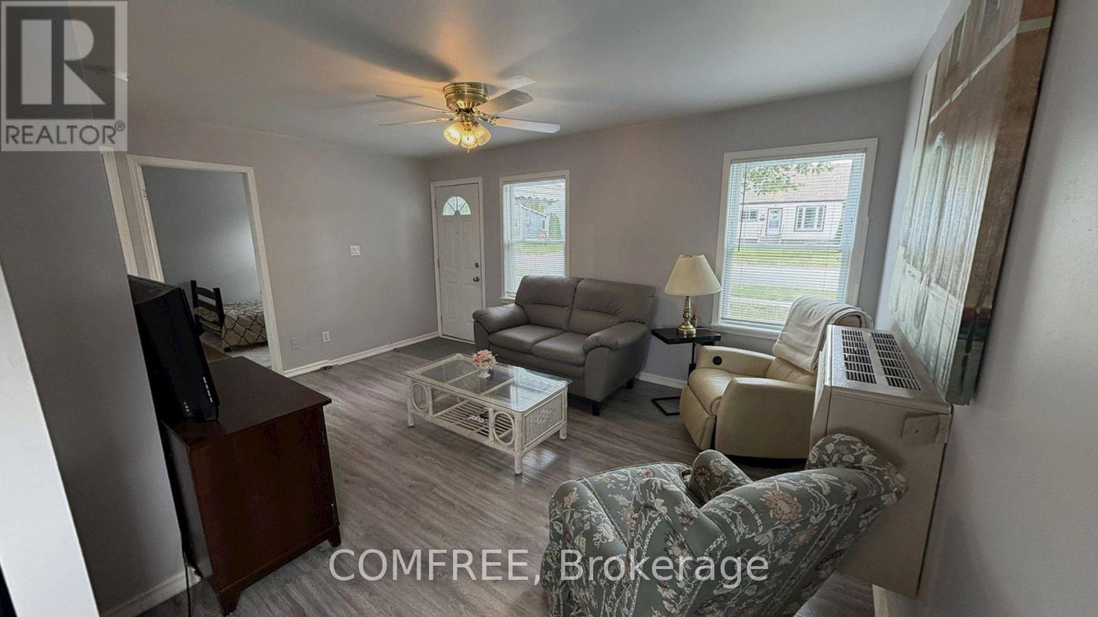 142 MCARTHUR AVENUE - 6