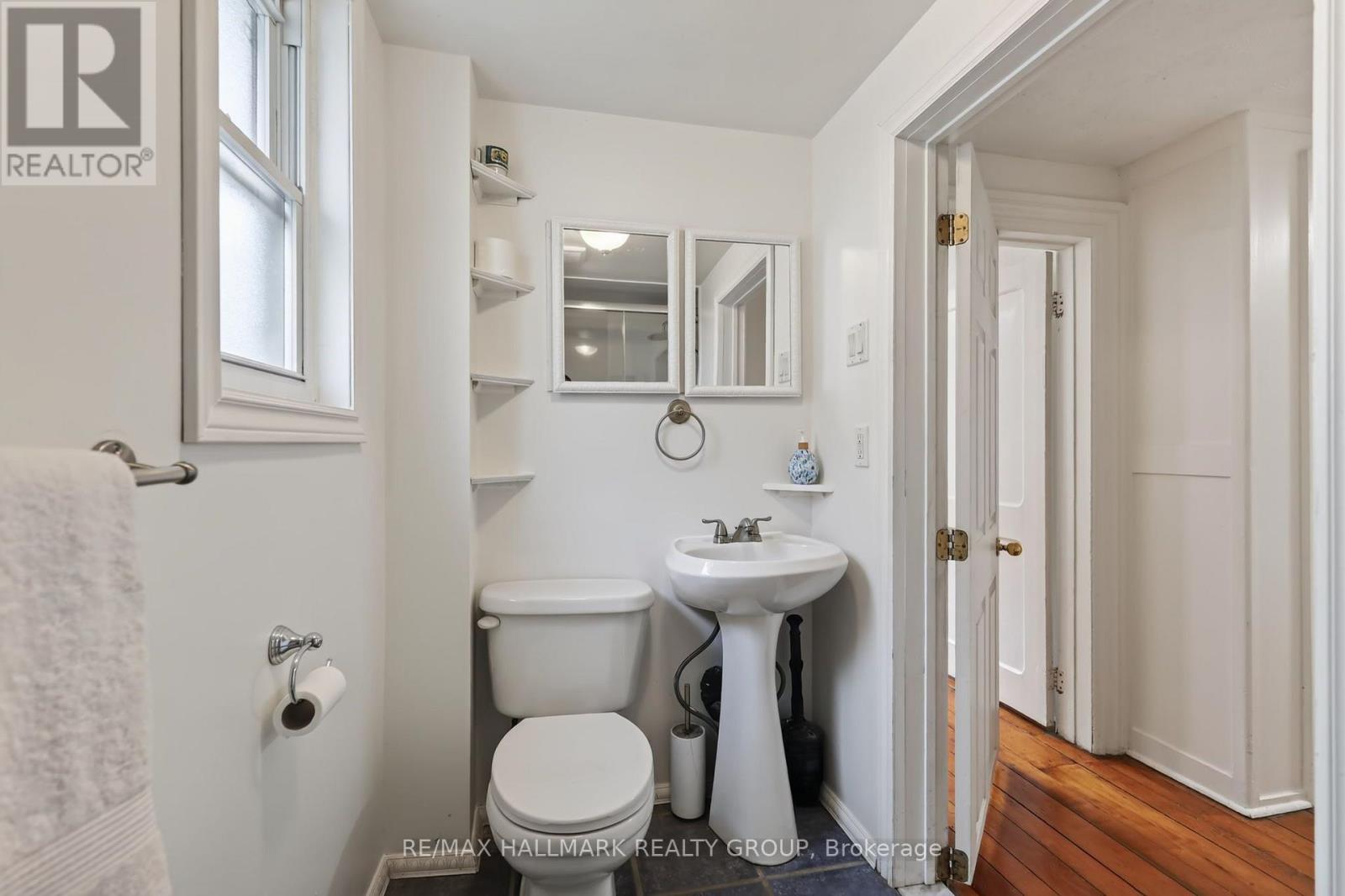 3 Bed, 2 Bath House for Sale in Ottawa – 664 CENTER STREET, Ottawa – MLS# X13666520 - Image 29