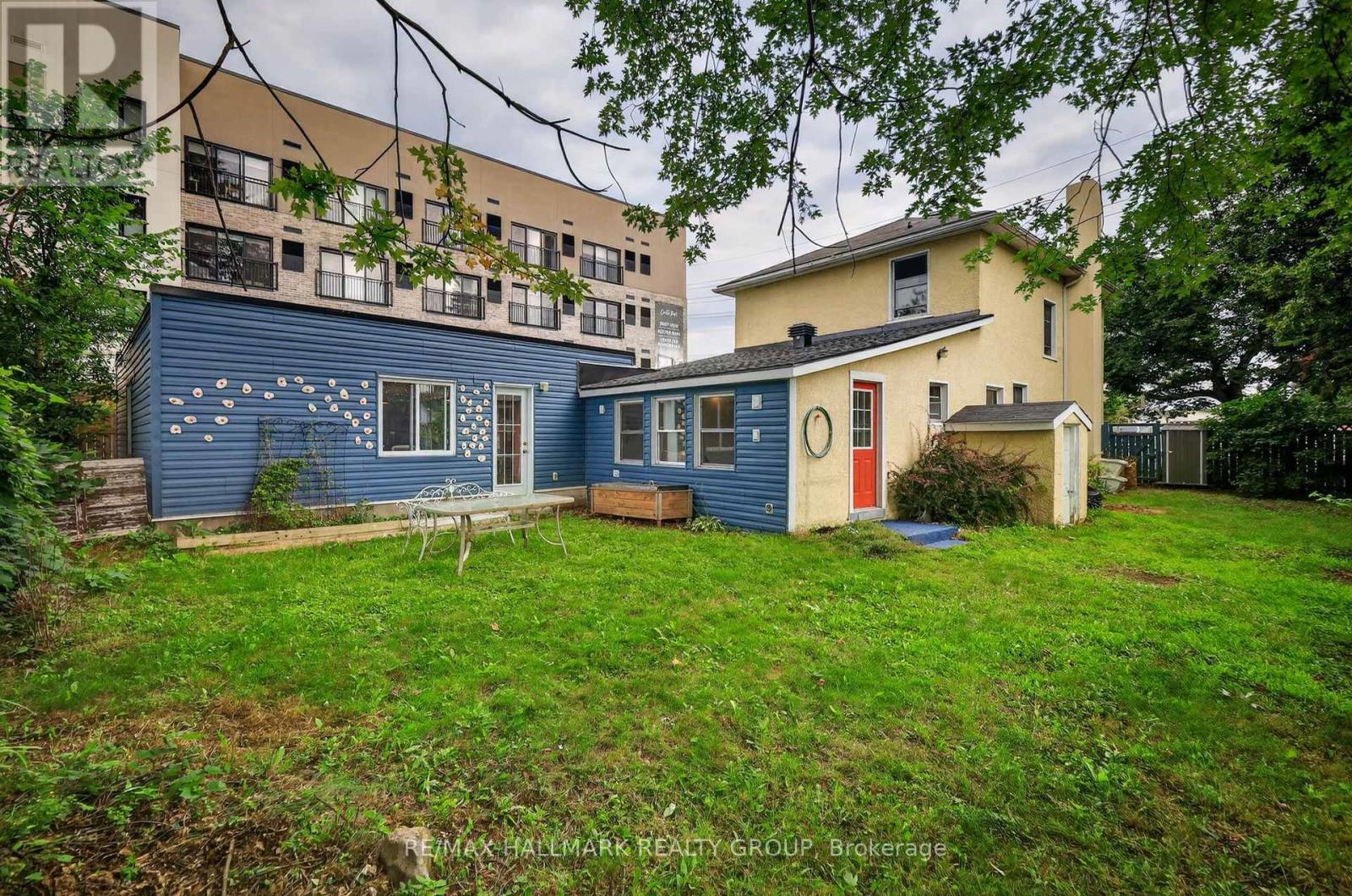 3 Bed, 2 Bath House for Sale in Ottawa – 664 CENTER STREET, Ottawa – MLS# X13666520 - Image 36