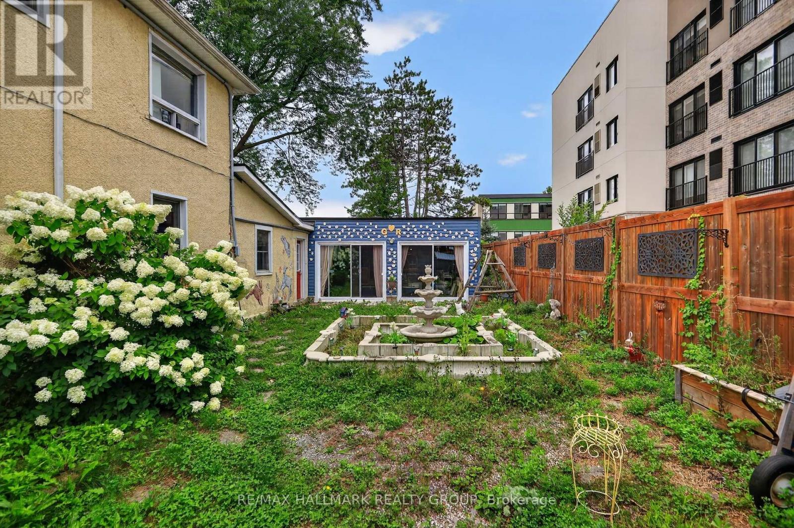 3 Bed, 2 Bath House for Sale in Ottawa – 664 CENTER STREET, Ottawa – MLS# X13666520 - Image 38