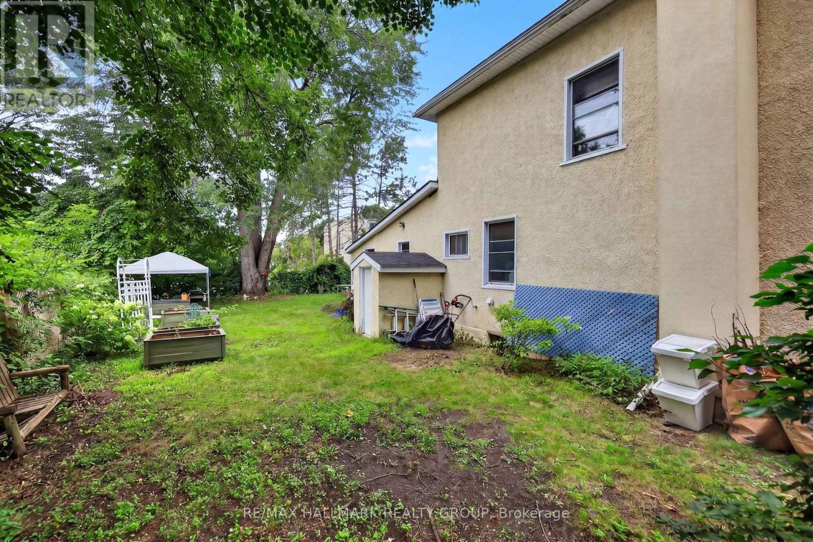 3 Bed, 2 Bath House for Sale in Ottawa – 664 CENTER STREET, Ottawa – MLS# X13666520 - Image 39