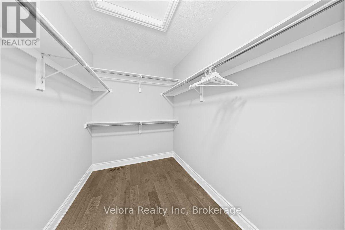 3 Bed, 3 Bath House for Sale in Ottawa – 557 FLAGSTAFF DRIVE, Ottawa – MLS# X13666522 - Image 25