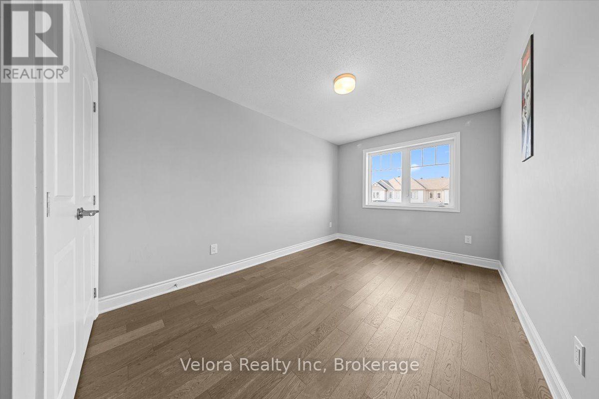 3 Bed, 3 Bath House for Sale in Ottawa – 557 FLAGSTAFF DRIVE, Ottawa – MLS# X13666522 - Image 27