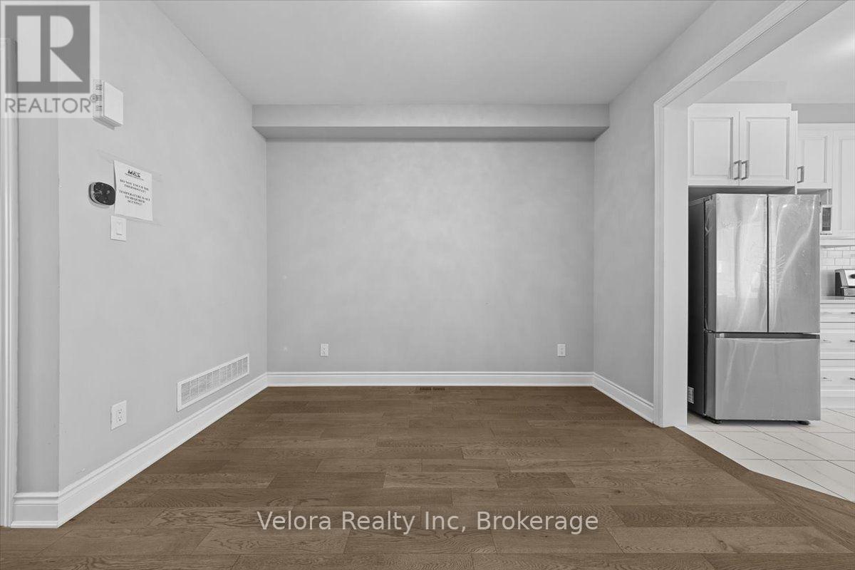 3 Bed, 3 Bath House for Sale in Ottawa – 557 FLAGSTAFF DRIVE, Ottawa – MLS# X13666522 - Image 9