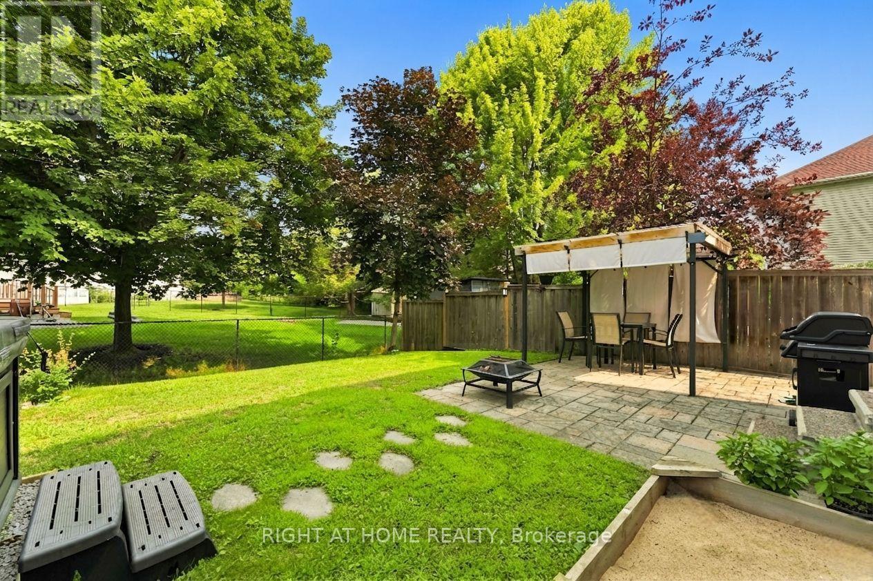 168 STEEPLE CHASE DRIVE - 30