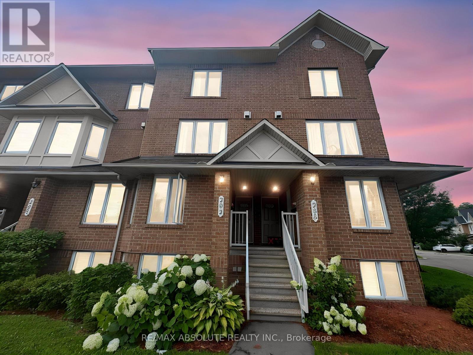 294 CRESTHAVEN DRIVE - 1