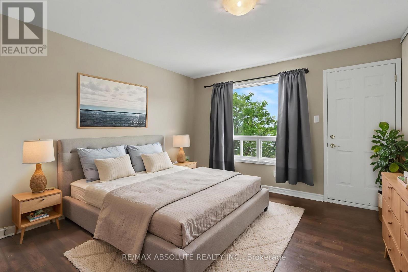 2 Bed, 3 Bath House for Sale in Ottawa – 294 CRESTHAVEN DRIVE, Ottawa – MLS# X13666574 - Image 12