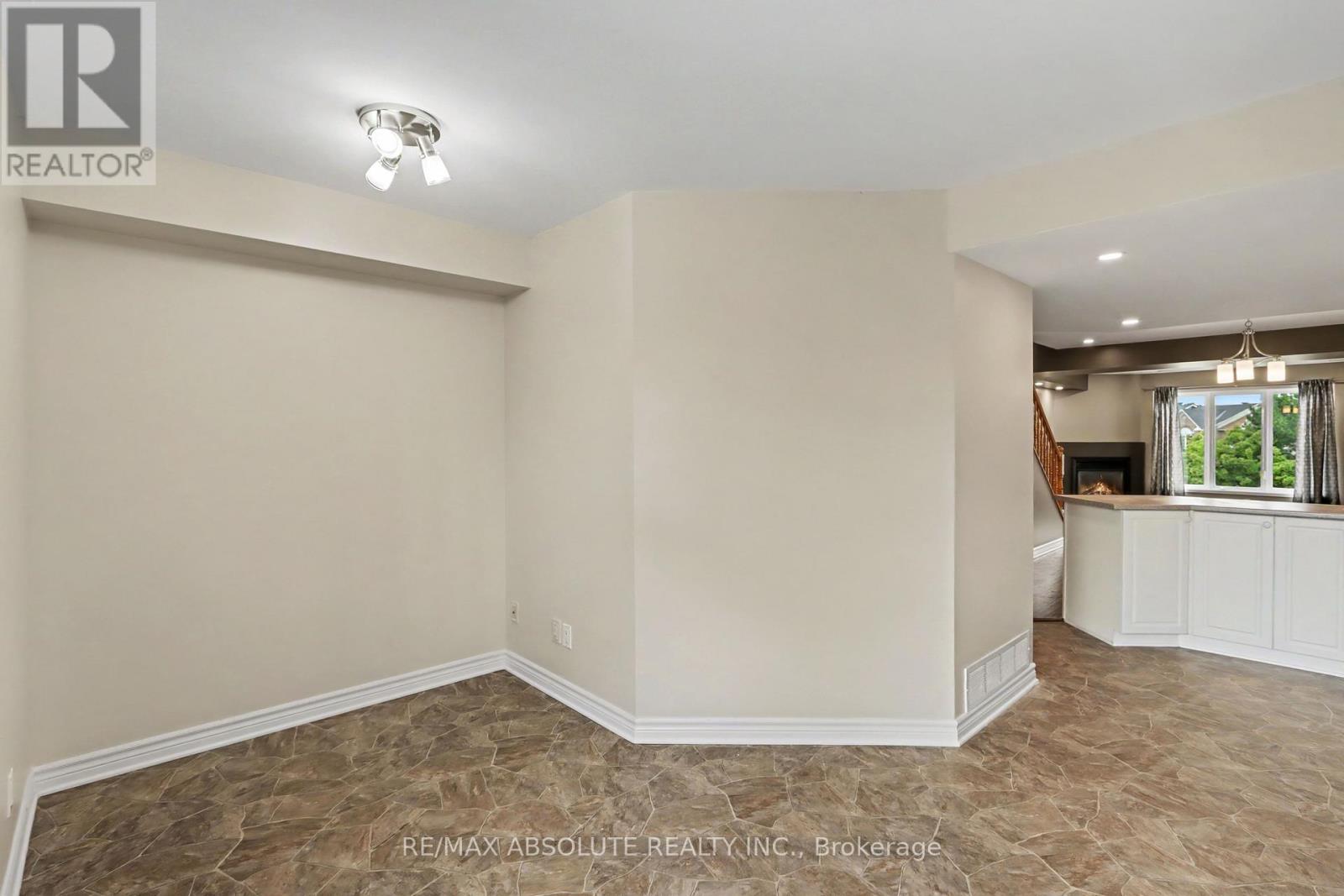 294 CRESTHAVEN DRIVE - 8