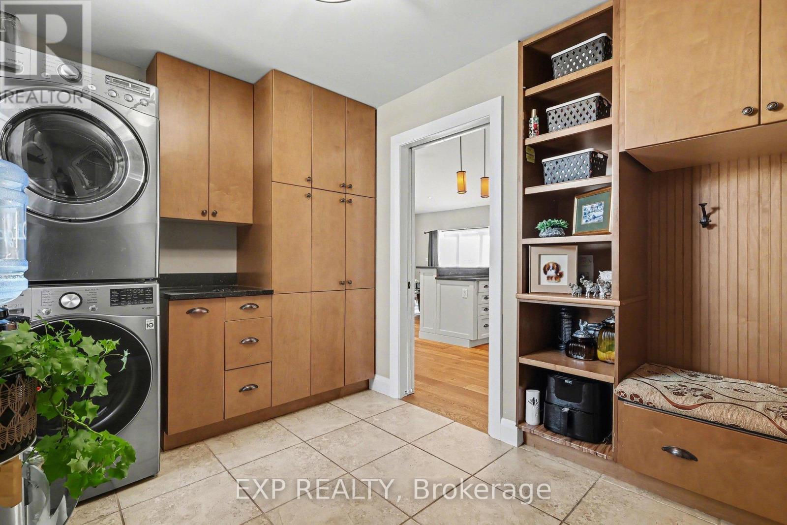 49 D'ARCYS WAY - 11