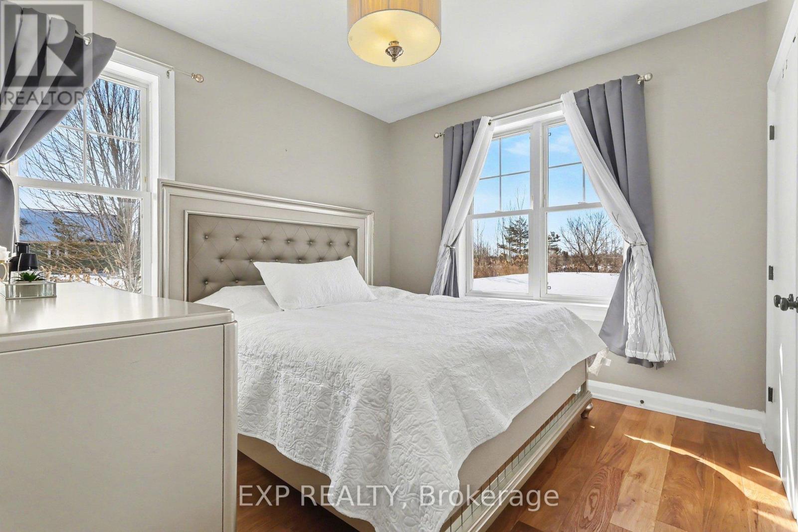 49 D'ARCYS WAY - 14