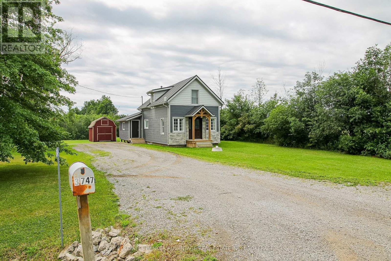 3747 BOWEN ROAD - 1