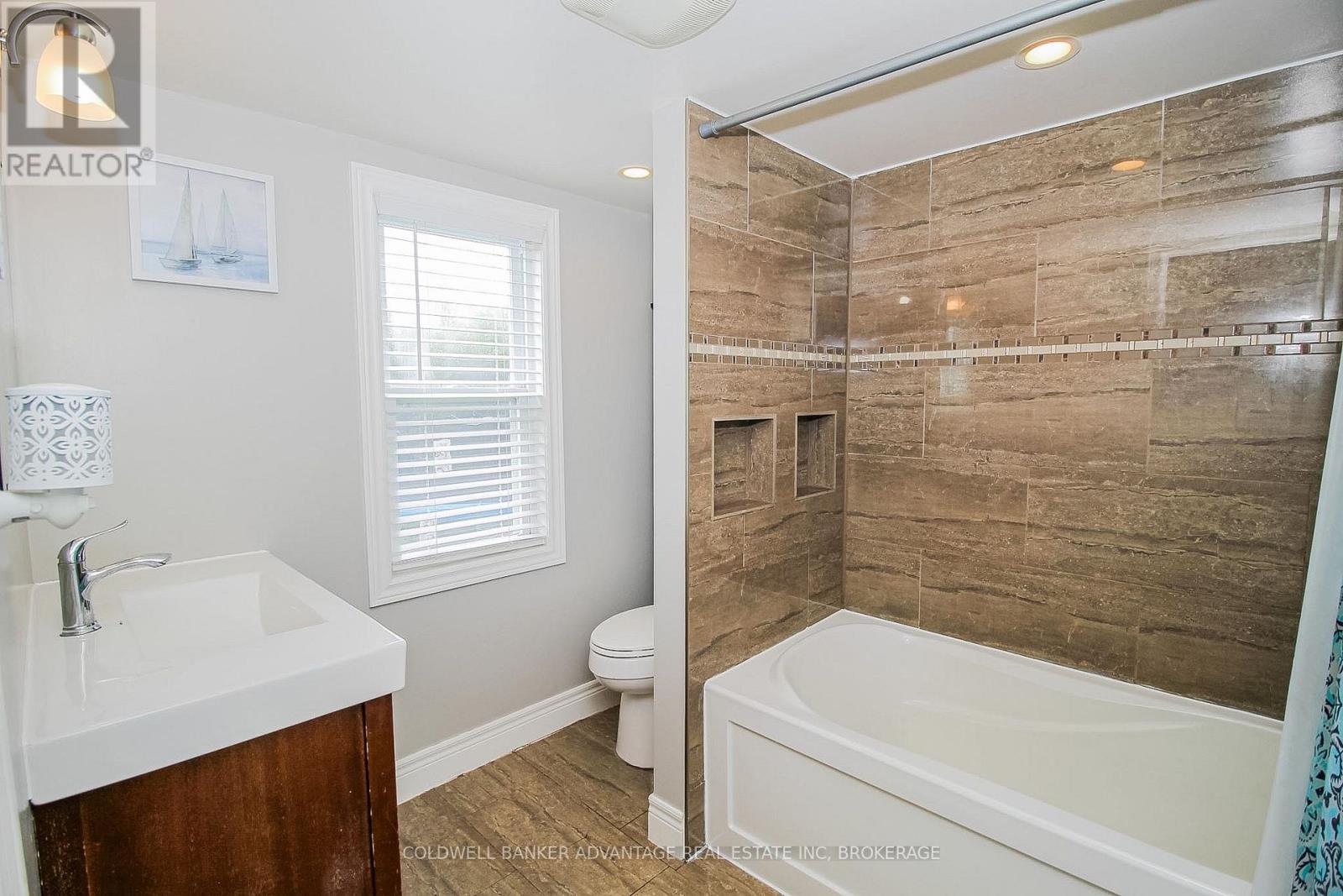3747 BOWEN ROAD - Image 14