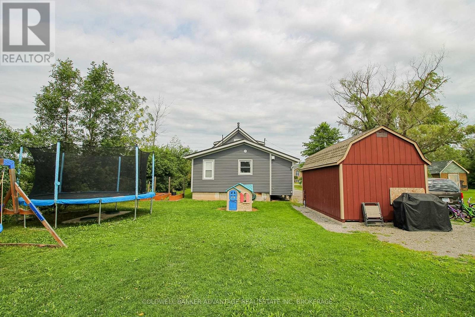 3747 BOWEN ROAD - 30